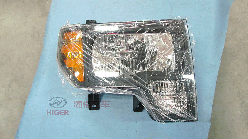 Combination light (right front-without dimming motor)