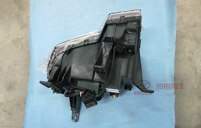 Lumière combinée (à l'avant droit sans moteur à variance)-1