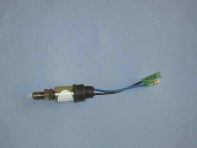 Clutch pedal switch