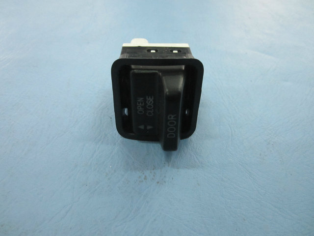 Switch (passenger door)