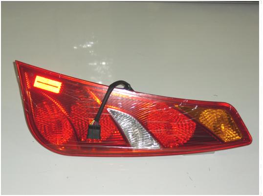 Left rear combination light (12V)