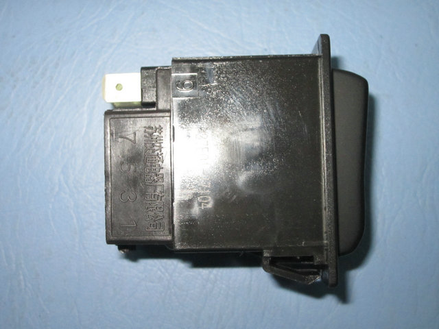 Commutateur de lumière de lecture-2