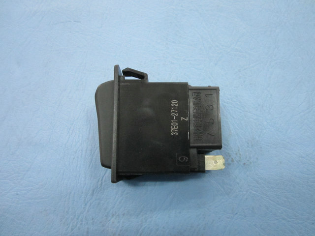 翘板开关(灯光总开关)-1