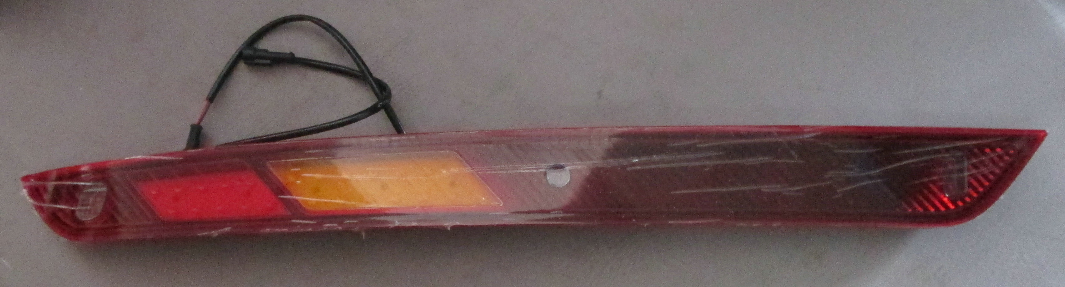 Правая задняя задняя фара (контур, поворачивающаяся комбинация огней)