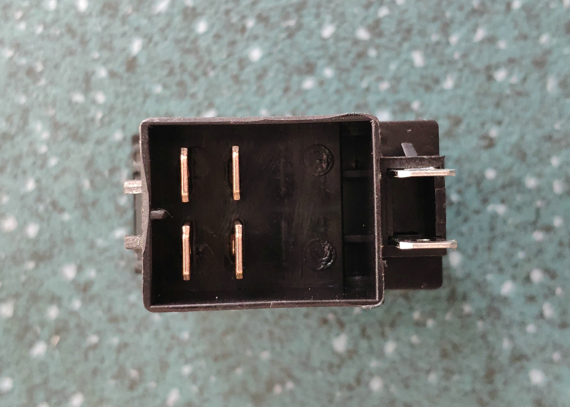 Rocker switch (ASR off)
