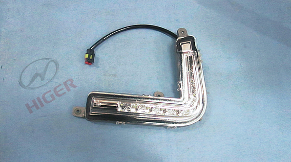 Montage de lumière de circulation diurne (à gauche)