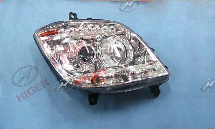 Right front combination light-1