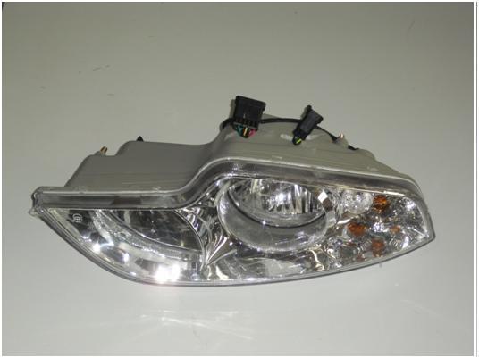 Right front combination light