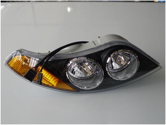 Right front combination light