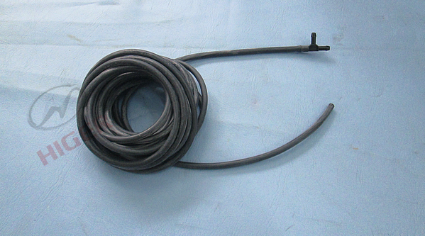 Wiper water spray hose