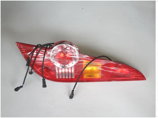 Right rear combination light
