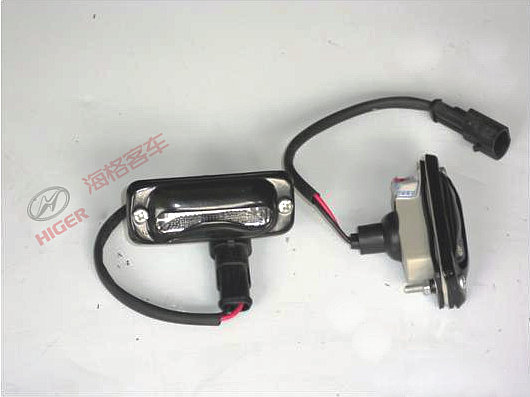 Освещение заднего номерного знака