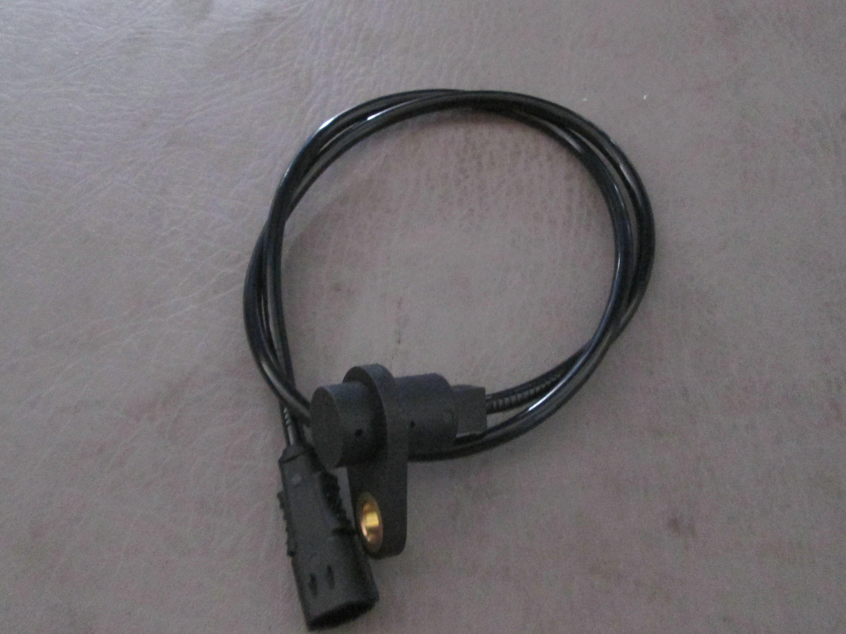 Sensor (ABS rear wheel)