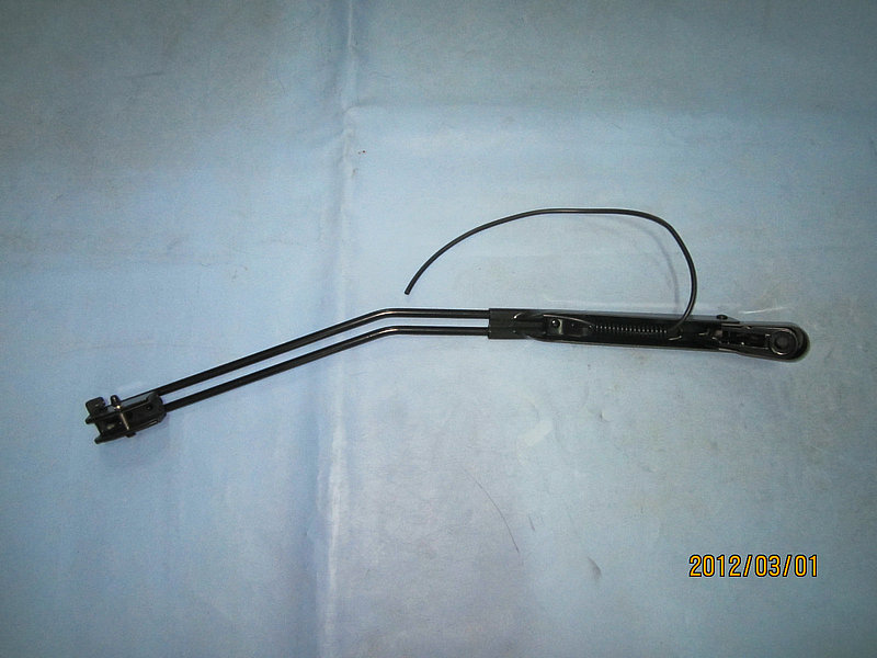 Bras d'essuie-glaces (double tube à droite)-1