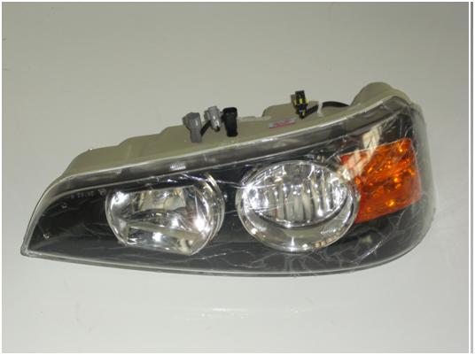 Right front combination light