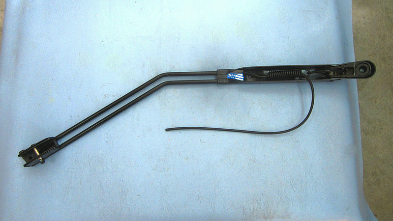 Wiper arm (right)