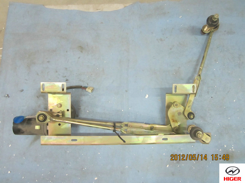 Wipers and scrubbers