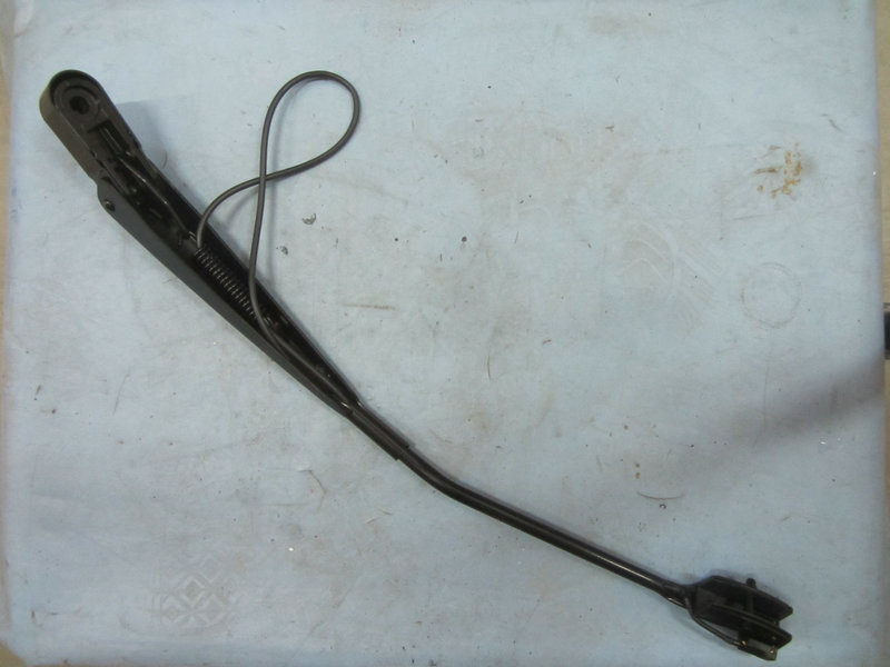 Hagrid wiper arm (single tube right)-2