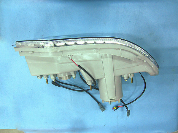 Left front combination light