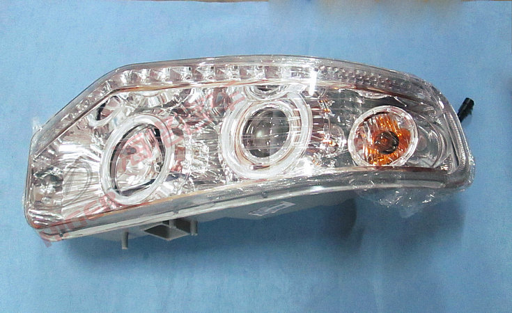 Right front combination light-1