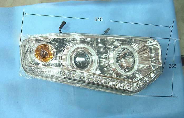 Right front combination light