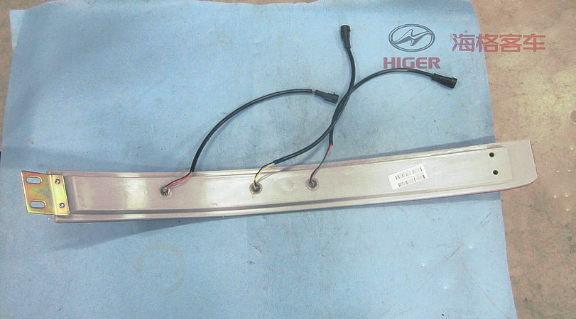 Right rear combination light (top)