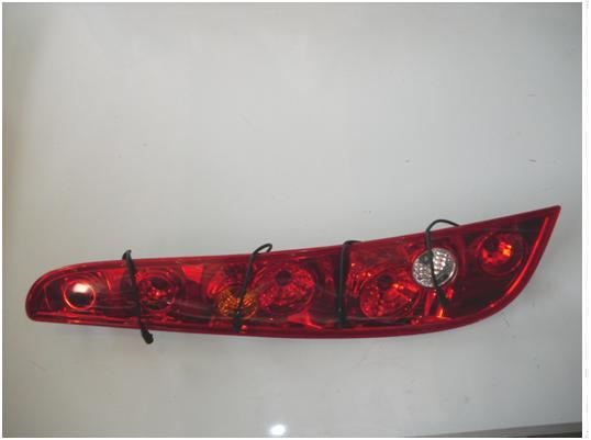 Left rear combination light (tail)