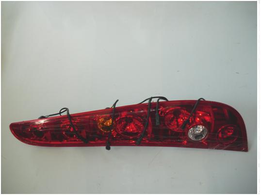 Right rear combination light