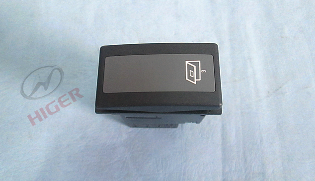 Переключатель (дверь для багажа 3)