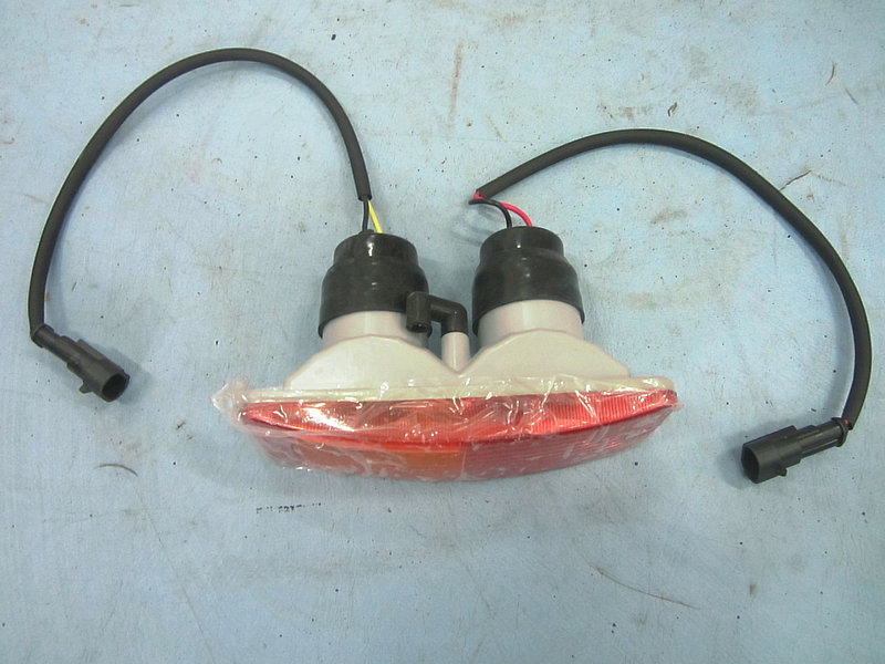 Right rear combination lamp (steering and profile)-1