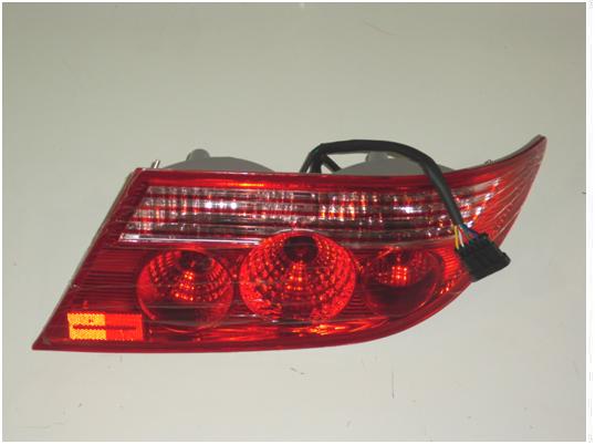 Right rear combination light