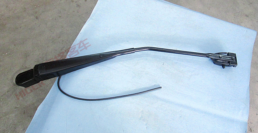 Wiper arm (right)