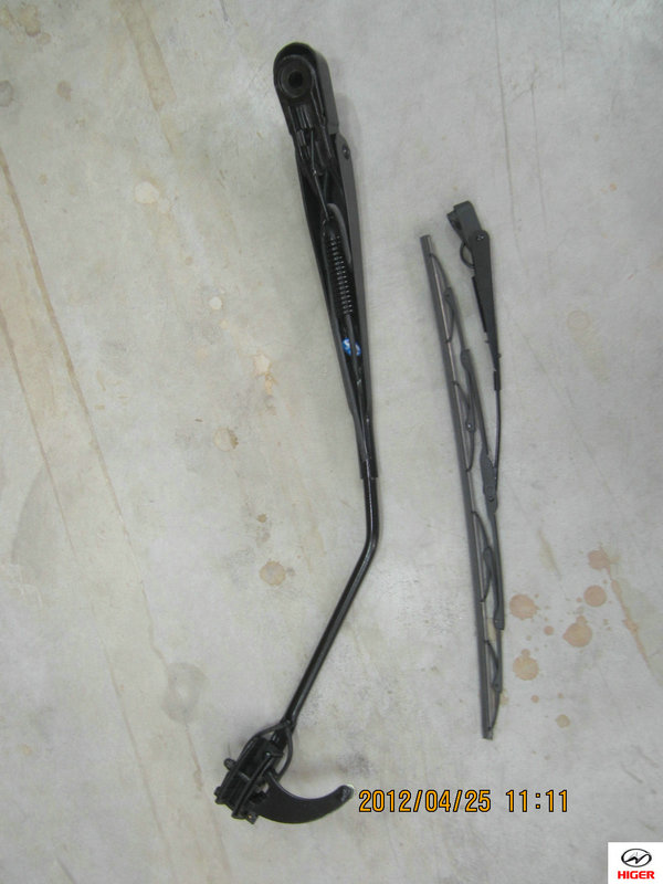 Wiper arm (left)