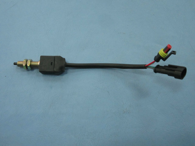 Clutch switch (dual contacts)