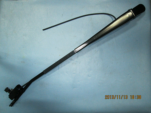 Left scraping arm (with small scraping arm)