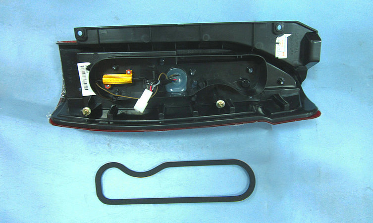 Combination light (back left)-1