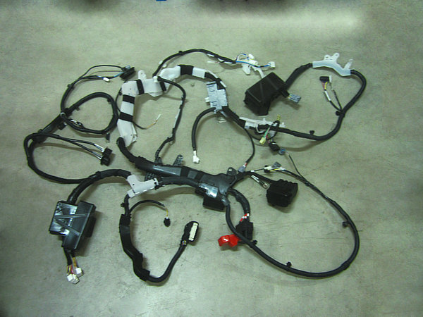 Wire harness (engine compartment)