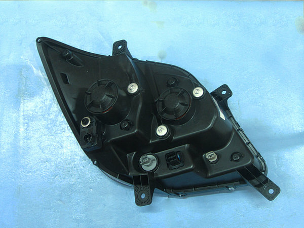 Левый передний комбинатор света-1