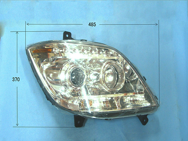 Right front combination light