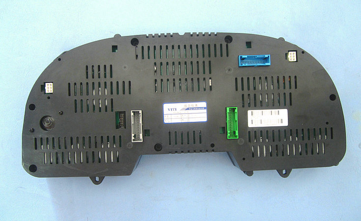 Instrument cluster (with CAN bus 38319-0)-1
