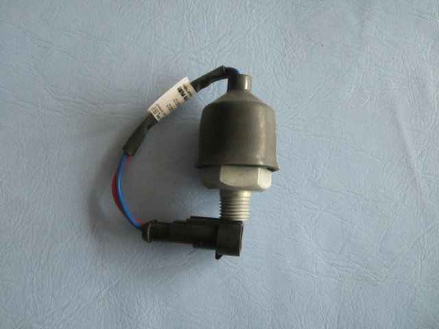 Switch (brake air pressure alarm)