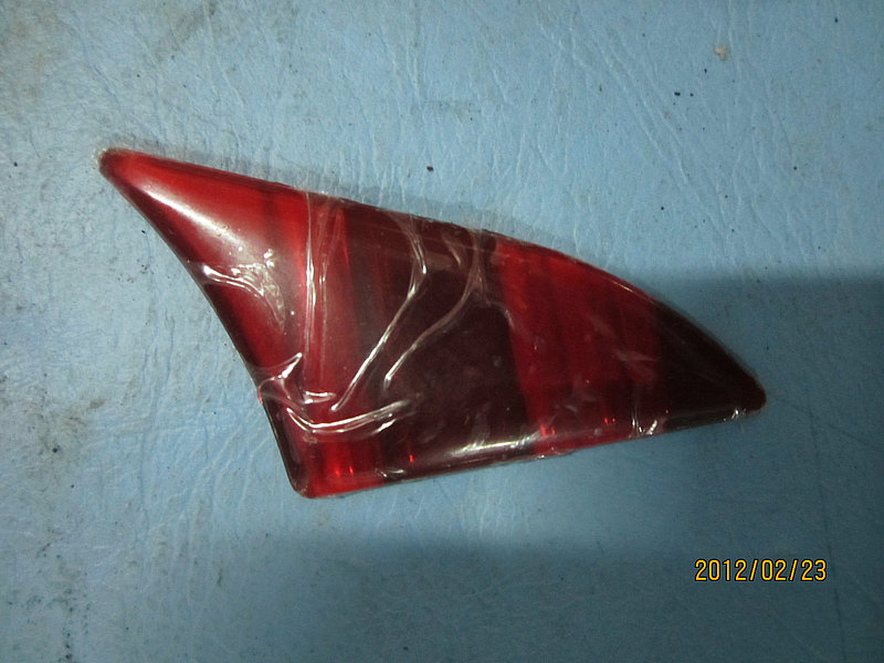 Brake light (Auxiliary decorative patch on the right)