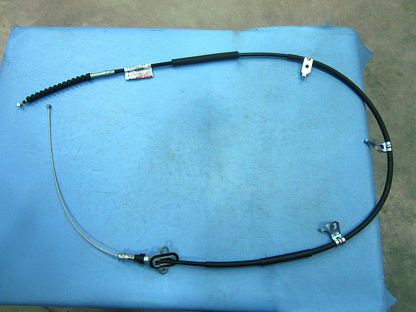 Передний кабель ручной тормозной системы
