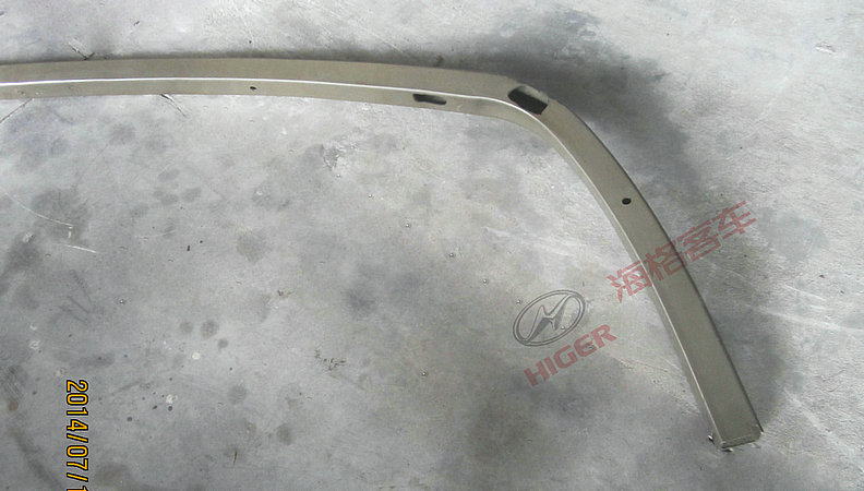 前围骨架右侧前立柱-1