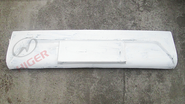 Pare-chocs avant (pièce intermédiaire)