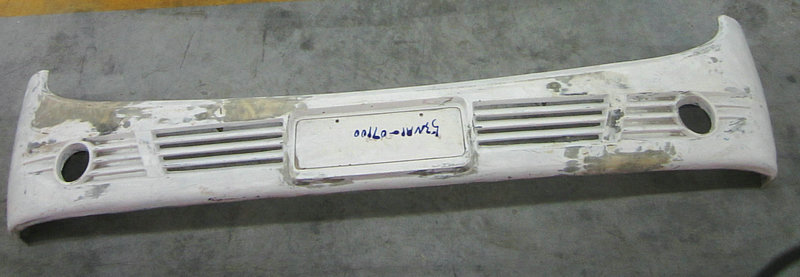 Front bumper (Fiberglass)