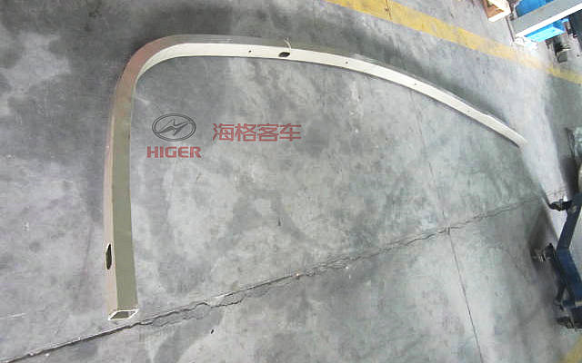 Правая колонка передней окружности