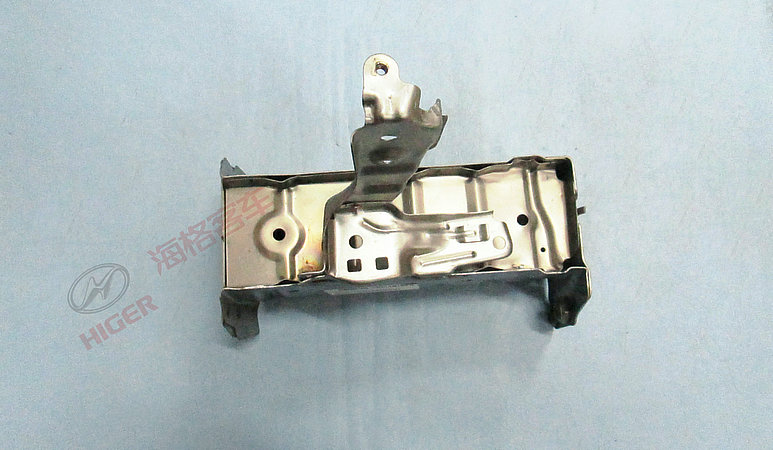 Welding assembly of front section of upper right buffer beam-1