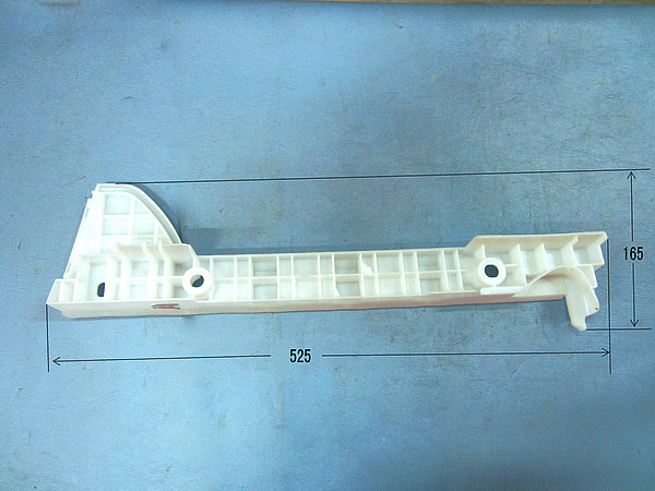 Front bumper left mounting bracket