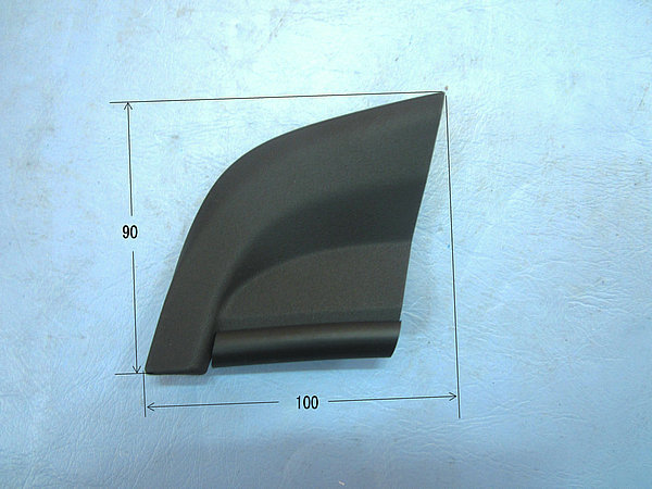 Front window lower cover left mounting plate